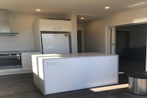 Photo of property in 92a Creswick Terrace, Northland, Wellington, 6012