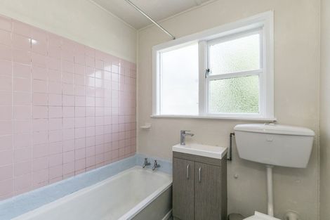 Photo of property in 27a Victory Avenue, Karori, Wellington, 6012