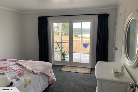 Photo of property in 15 Strathfield Lane, Whitford, Howick, 2571