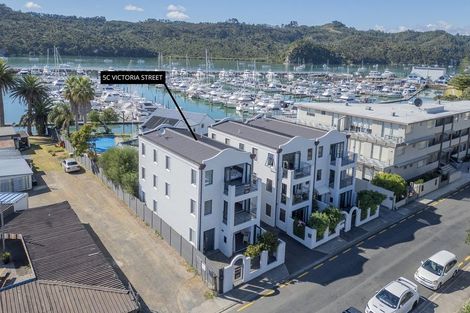 Photo of property in 5c Victoria Street, Whitianga, 3510