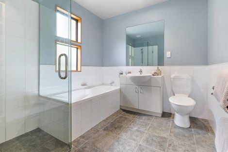 Photo of property in 5a London Lane, Queenstown, 9300