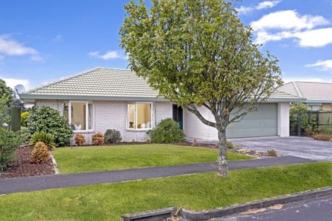 Photo of property in 24 Fremantle Place, Pakuranga Heights, Auckland, 2010