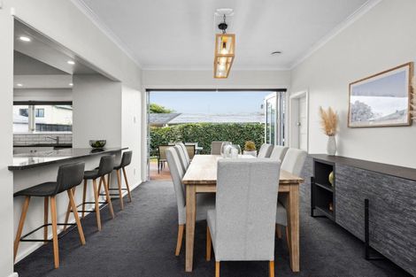 Photo of property in 100 Frimley Avenue, Frimley, Hastings, 4120