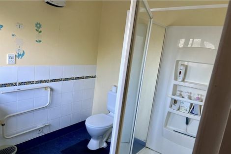 Photo of property in 41 Colchester Crescent, Newlands, Wellington, 6037