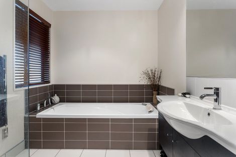 Photo of property in 37 Enverton Drive, Rangiora, 7400