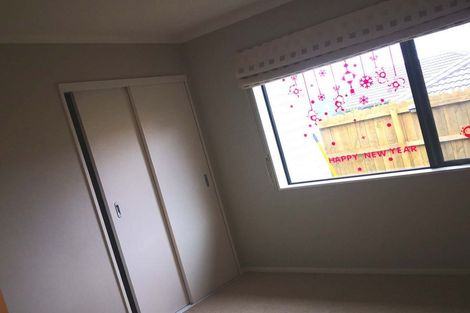 Photo of property in 11 Karika Place, Massey, Auckland, 0614