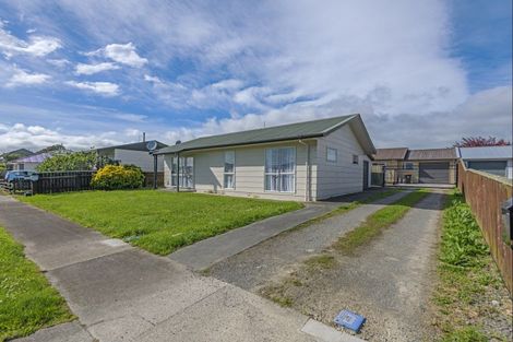 Photo of property in 15 Leander Place, Milson, Palmerston North, 4414