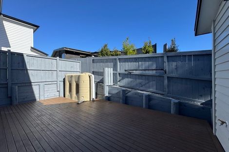 Photo of property in 14a Grove Lane, Pakuranga, Auckland, 2010