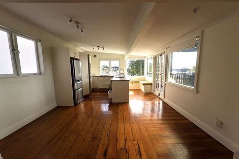 Photo of property in 189 Titirangi Road, Titirangi, Auckland, 0604