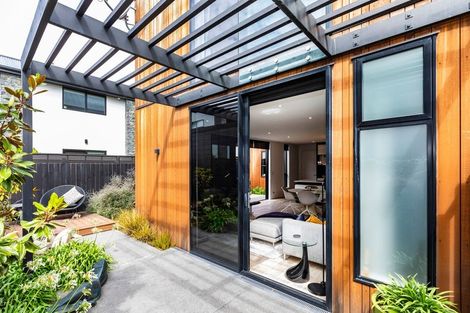 Photo of property in 43a Gracefield Avenue, Christchurch Central, Christchurch, 8013
