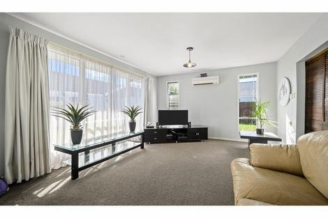 Photo of property in 59 Winters Road, Redwood, Christchurch, 8051