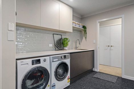 Photo of property in 32 Hugo Shaw Drive, Cambridge, 3434