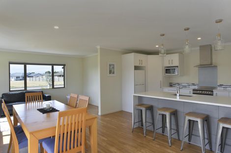 Photo of property in 13 Austin Reid Avenue, Carterton, 5713