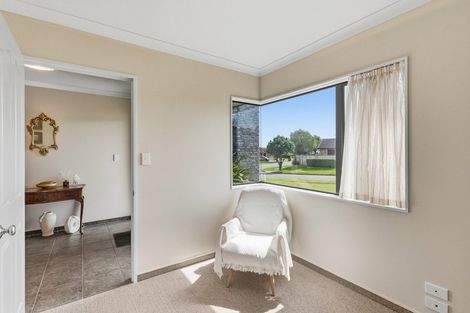 Photo of property in 2 Cadastral Court, Paraparaumu, 5032
