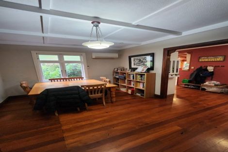 Photo of property in 274 Huia Road, Titirangi, Auckland, 0604