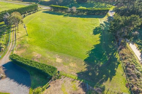 Photo of property in 593 Waikawa Beach Road, Waikawa Beach, Levin, 5573