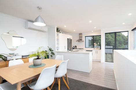 Photo of property in 75a John Sims Drive, Broadmeadows, Wellington, 6035