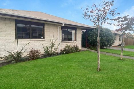 Photo of property in 2/16 Milton Street, Somerfield, Christchurch, 8024