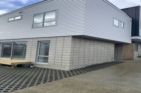 Photo of property in 1/492 East Coast Road, Windsor Park, Auckland, 0630