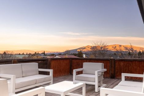 Photo of property in 3 Maitland Place, Favona, Auckland, 2024