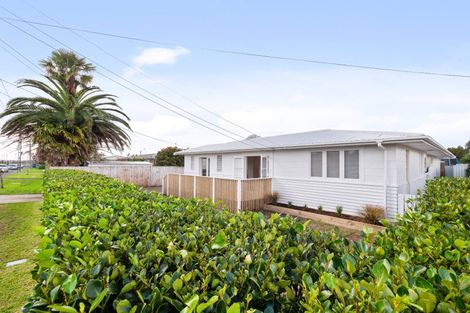 Photo of property in 53a Queen Road, Bellevue, Tauranga, 3110