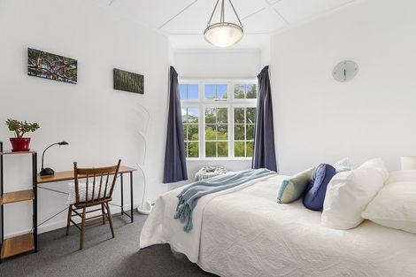 Photo of property in 80 Glenmore Street, Northland, Wellington, 6012