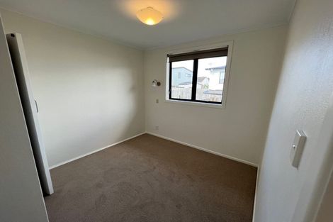 Photo of property in 65 Astley Avenue, New Lynn, Auckland, 0600