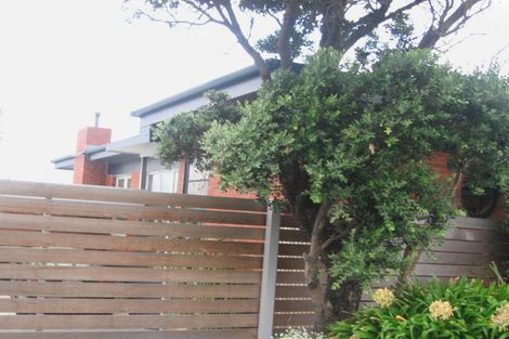 Photo of property in 273 Queens Drive, Lyall Bay, Wellington, 6022