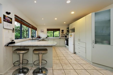 Photo of property in 35 Chamari Close, Titirangi, Auckland, 0604