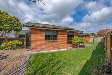 Photo of property in 7 Strachan Way, Highbury, Palmerston North, 4412