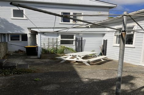 Photo of property in 27 Mckinley Crescent, Brooklyn, Wellington, 6021