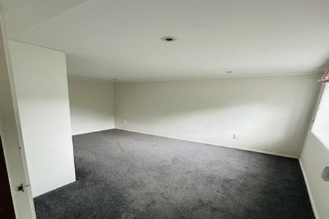 Photo of property in 92 Castor Bay Road, Castor Bay, Auckland, 0620