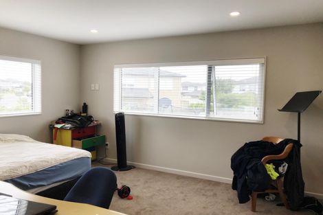 Photo of property in 28 Bayvista Drive, Karaka, Papakura, 2113