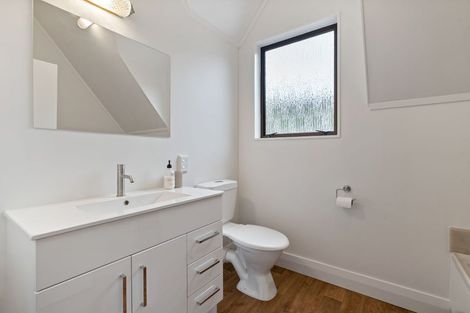 Photo of property in 64 Woodman Drive, Tawa, Wellington, 5028