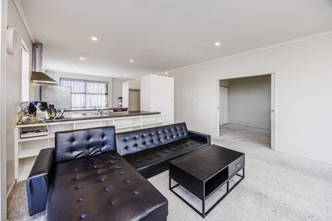 Photo of property in 16 Figaro Crescent, Takanini, 2112