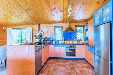 Photo of property in 33 Leeward Drive, Whitby, Porirua, 5024