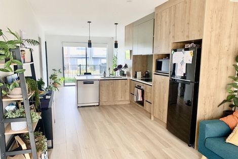 Photo of property in 71 Tarapuka Road, Westgate, Auckland, 0814