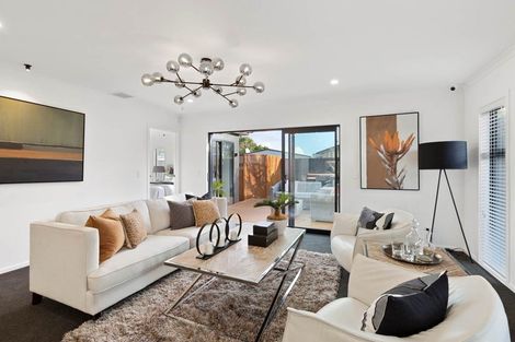 Photo of property in 7a Gambare Place, Wattle Downs, Auckland, 2103