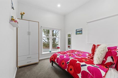 Photo of property in 22 Fairview Crescent, Kelburn, Wellington, 6012