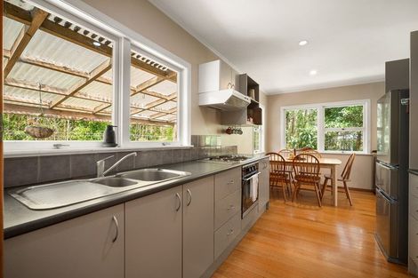 Photo of property in 78 Atkinson Road, Titirangi, Auckland, 0604