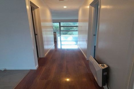 Photo of property in 46 Sherrybrooke Place, Sunnyvale, Auckland, 0612
