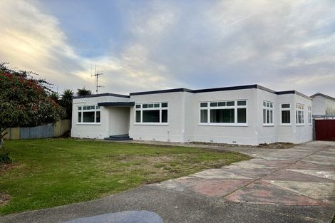 Photo of property in 51 Weraroa Road, Levin, 5510
