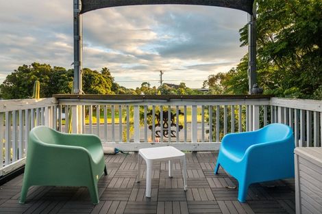 Photo of property in 292 Clifton Road, Te Awanga, 4102