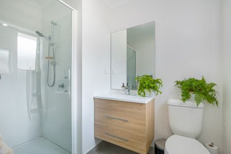 Photo of property in 5 St Julia Court, Helensville, 0800