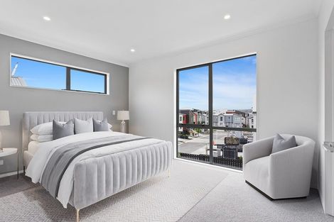 Photo of property in 18 Hema Road, Hobsonville, 0616