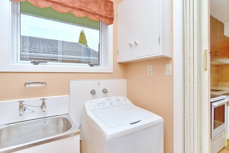 Photo of property in 1 Larkhill Place, Russley, Christchurch, 8042