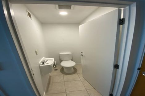 Photo of property in 12 Maunganui Road, Mount Maunganui, 3116