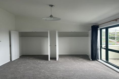 Photo of property in 3 Mitika Way, Strathmore Park, Wellington, 6022