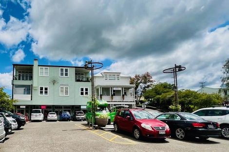 Photo of property in 1 Awanui Crescent, Matakana, 0985
