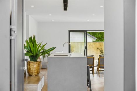 Photo of property in 16 Te Awahohonu Lane, Otaki, 5512